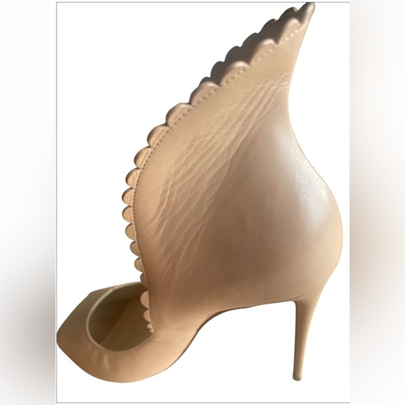 Christian Louboutin Pijiona flared collar heels and cosmetic case - Picture 11 of 16